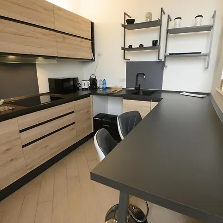 アパート 293 - La Casa Del Porto Luxury, Il Tuo A A Pochi Passi Dal Porto - Parcheggio Privato *